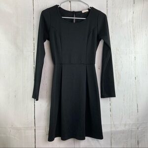 Everly black long sleeve dress